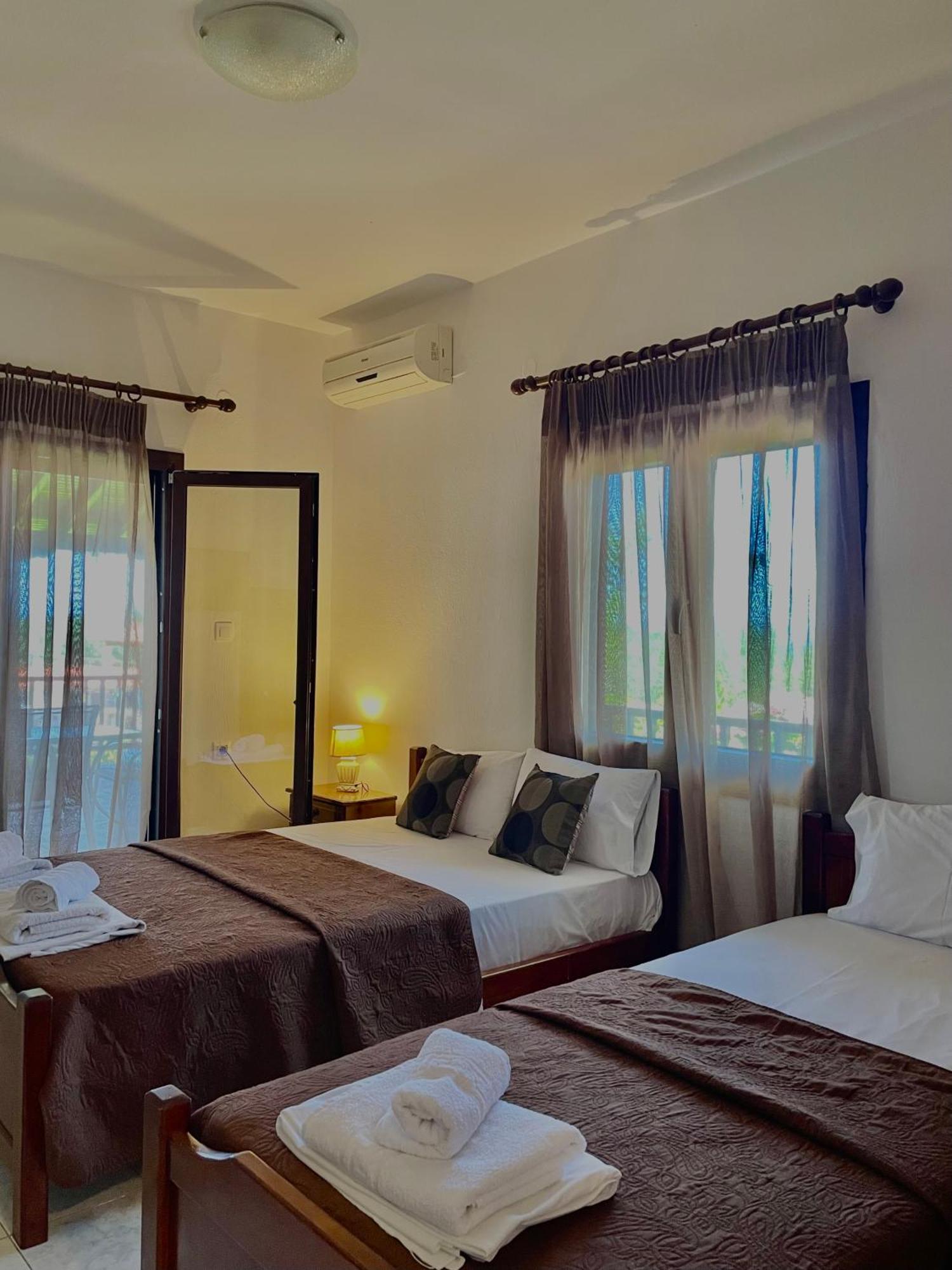 Anna Dani Apartments Vourvourou Exterior foto