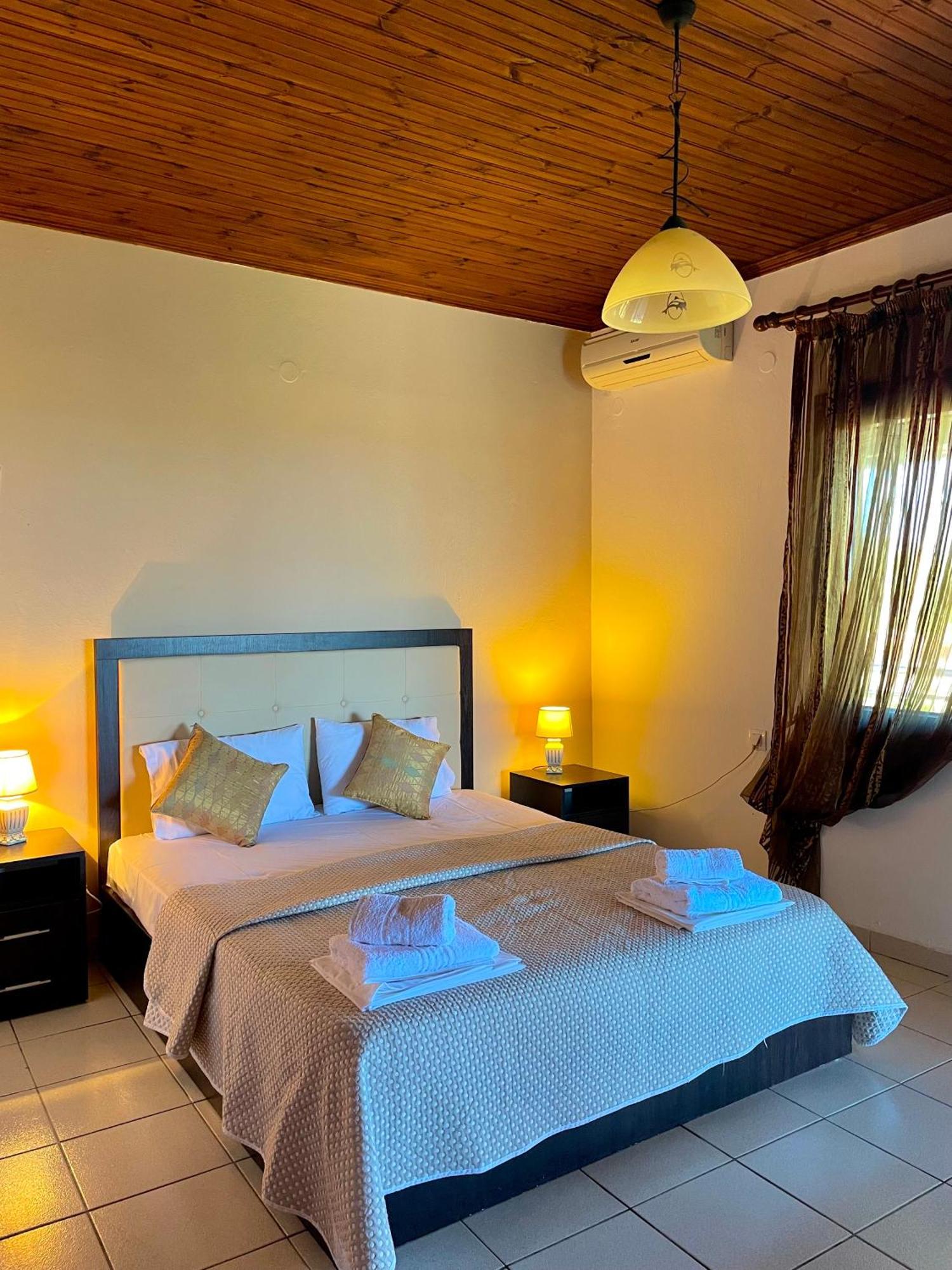 Anna Dani Apartments Vourvourou Exterior foto