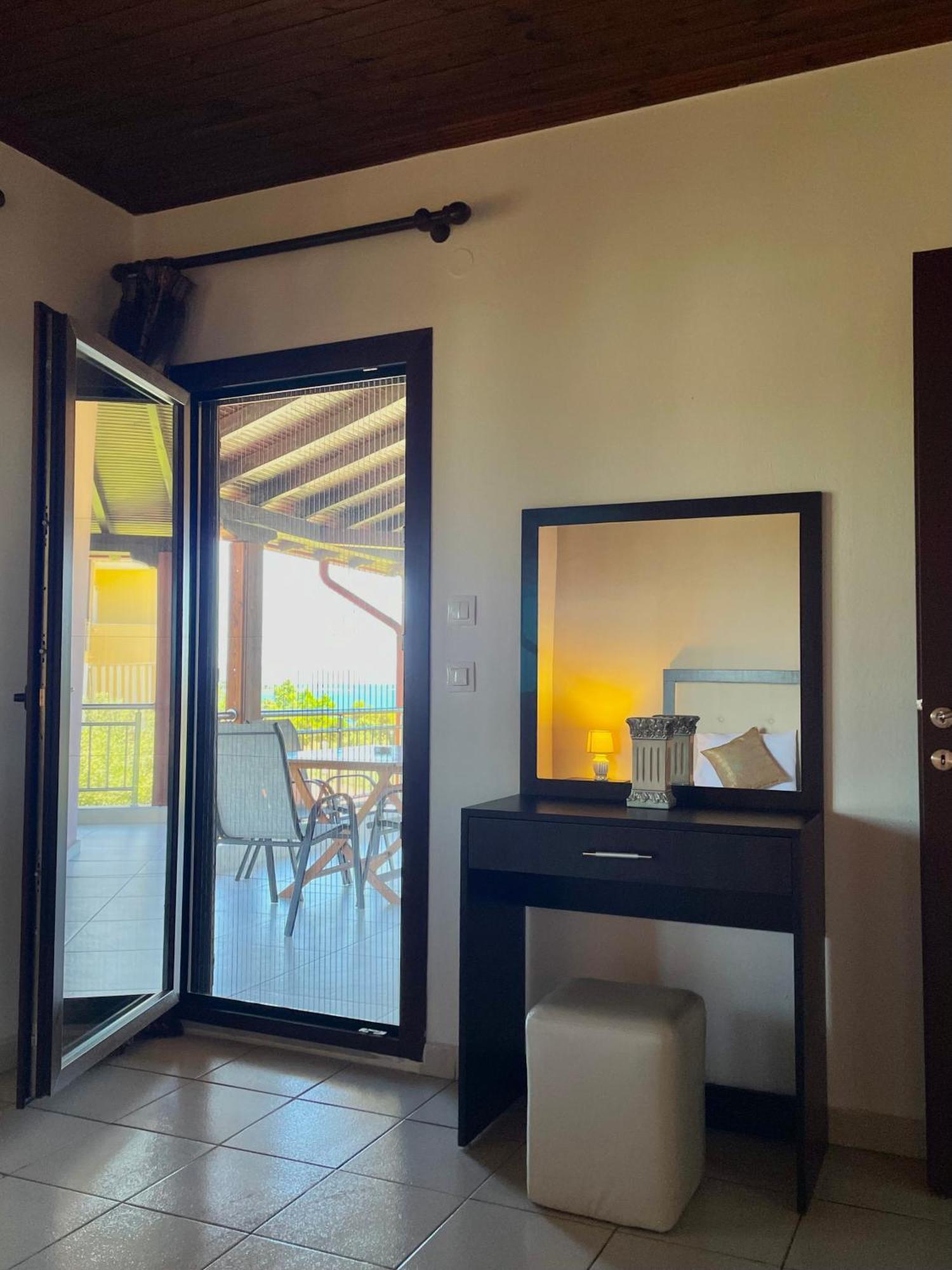 Anna Dani Apartments Vourvourou Exterior foto